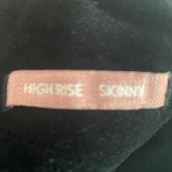 Jag Jeans , Velvet, High Rise Skinny Size 6 - Picture 6 of 7